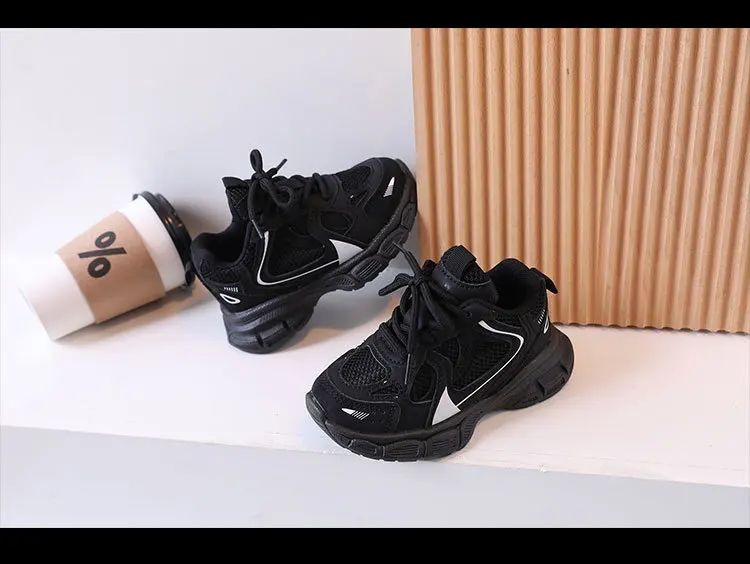 Kids Casual Running Shoes with Thick Soles Boys Girls Fashion Versatile Sports Shoes 2024 New Children Mesh Breathable Sneakers