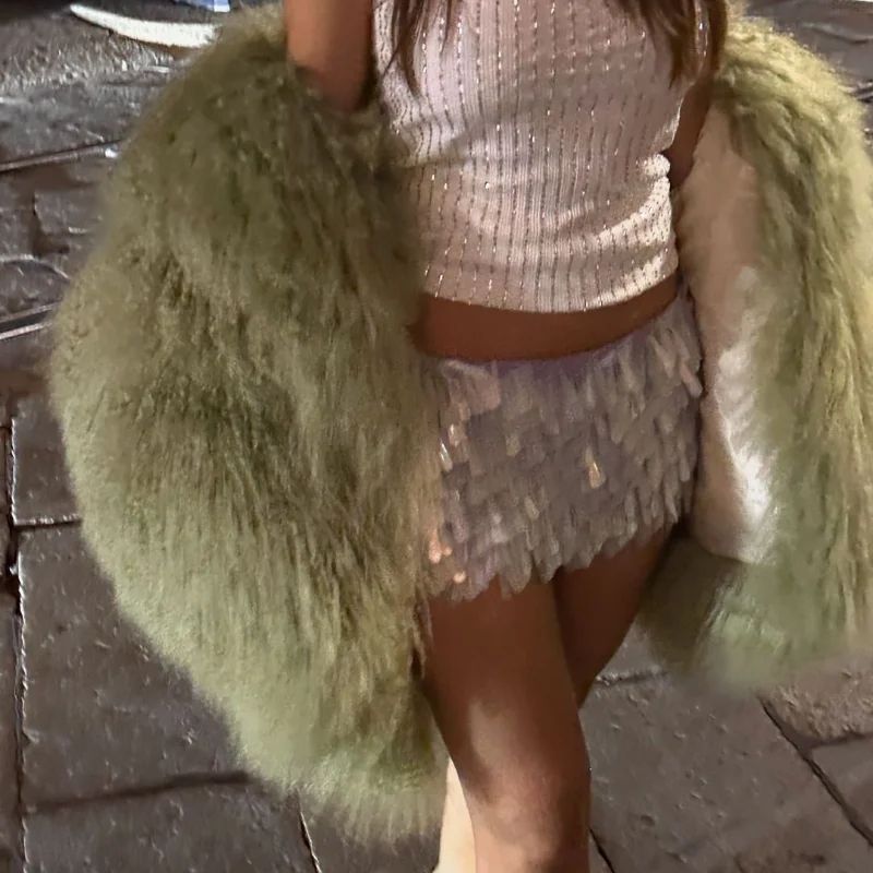 Solid Fashion Fake Fur Coat Women Chic Fluffy Warm Long Sleeve Loose Short Jacket Luxury 2025 Winter Lady Daily Street Outerwear