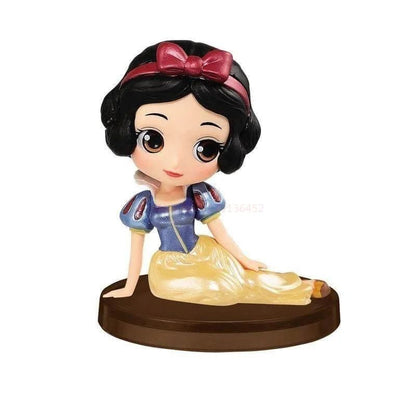 Bandai Original Disney Anime Figure Vilão Sentado Boneca Versão Q Brinquedos Infantis Decoração de Casa Modelo de Aniversário de Menina Presente de Brinquedo Fofo