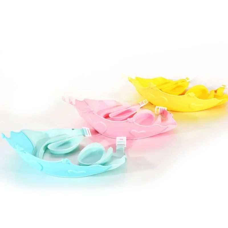 Chapéu de banho de borracha macia ajustável à prova d'água para bebês, proteção auricular infantil, xampu seguro para crianças, chapéu de bebê padrão coroa
