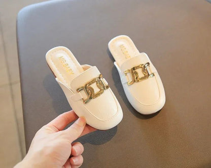 Children Sandals for Girls 2024 Summer New Girls Covered Toes Flat Leather Slippers Casual Lazy Metal Korean Kids Fashion Flats
