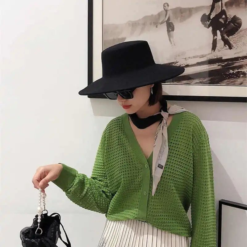 2025   Flatcap New French Elegant Flat-top Cap Dame Hat Retro Wide Brim Felt Hat Women