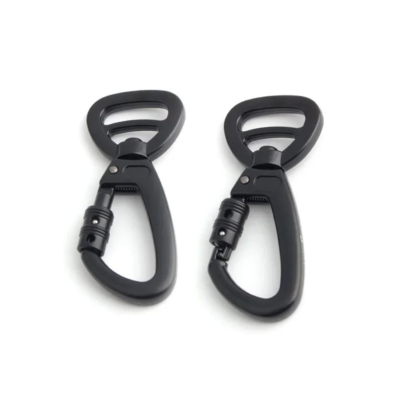 Dog Leash Clip Pets Carabiner Auto Locking Carabiner With Swivel Rotating Ring For Outdoor Keychain Pet Leash Hook Accessories