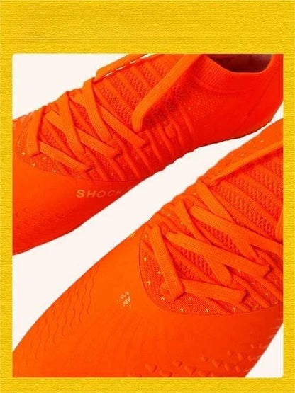 Spiked Comfortable Breathable Competition Soccer Cleats for Training and Matches