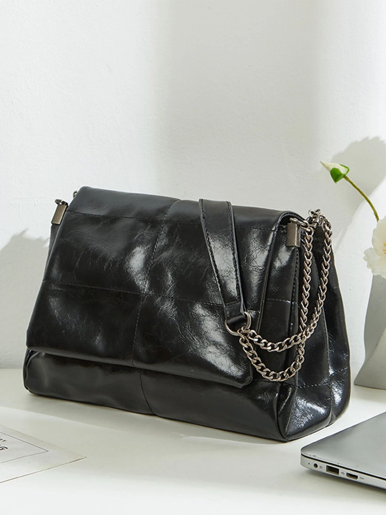 ?2024 New Large Capacity Tote Bag?Women's Designer Chain Shoulder Bag - Luxury Spring Summer Commuter Purse - High-End Underarm