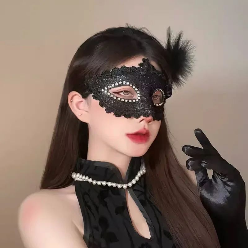 Makeup Mask Ball Party Sexy Half Face Makeup Girl Half Face Fun Lace Mask Halloween Feather Mask Sexy Goddess Beautiful Props