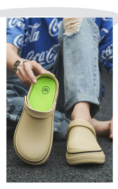 A Pair of Men's Casual Shoes, Waterproof and Oil-Proof, Low-Top Non-Slip Chef Shoes, Wear-Resistant and Non-Slip Men's Shoes