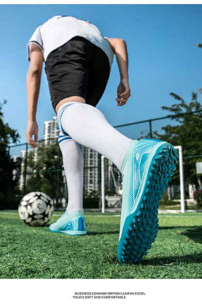 Men Professional Training Football Boots Ultralight Soccer Shoes Unisex Wholesale Women Breathable Drop Shipping Indoor Futsal