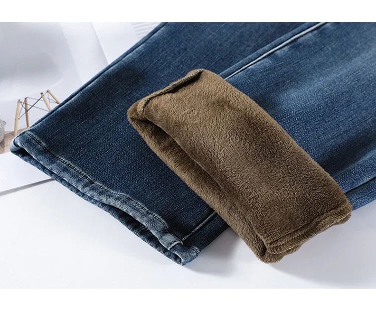 Winter Thickened Women's Mink Velvet Jeans Loose Straight Warm Soft Fleece Fashion Elastic High Waist Female Pants Black Blue