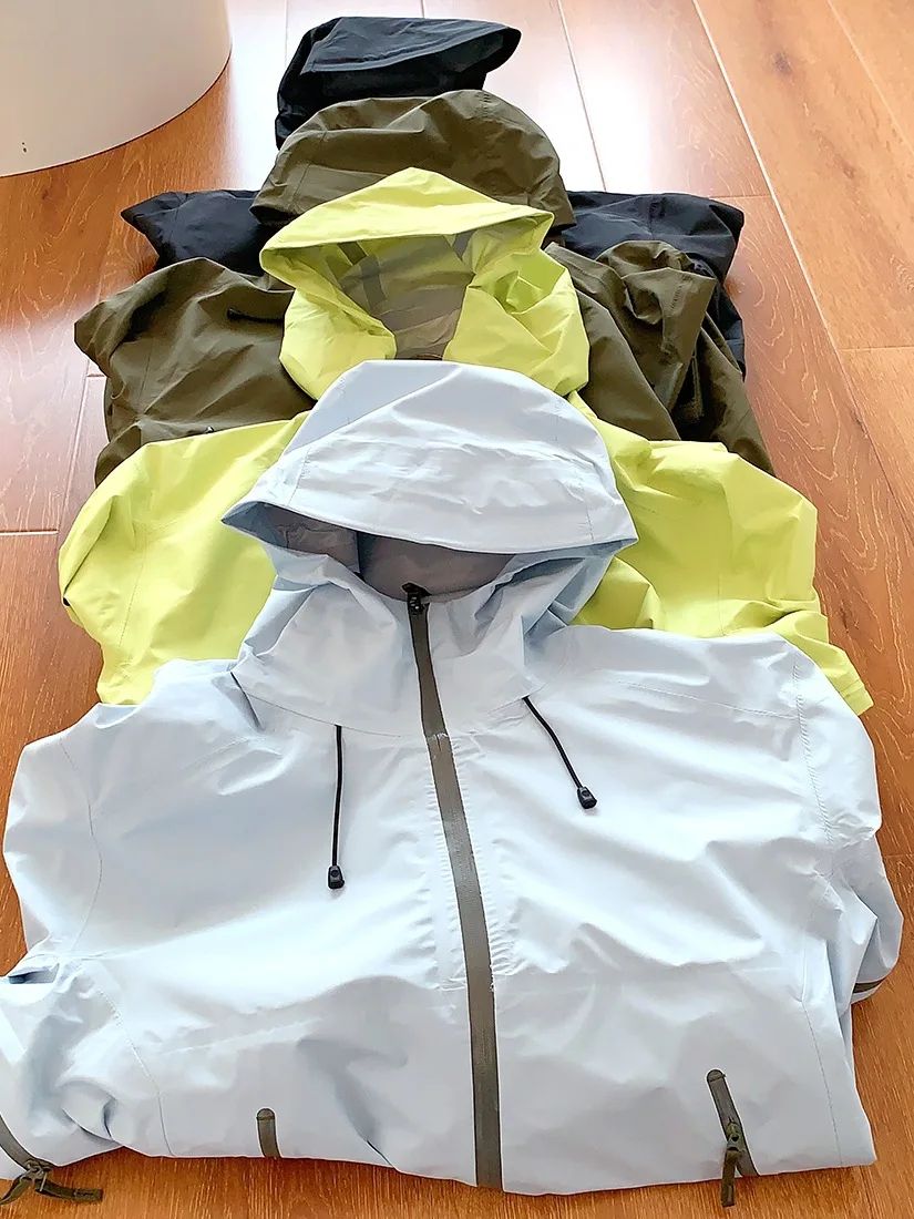 ARC New Storm Jacket Lovers Outdoor Sports Camping Mountain Skiing Trend Fashion British Wind Leisure Waterproof Storm Jacket