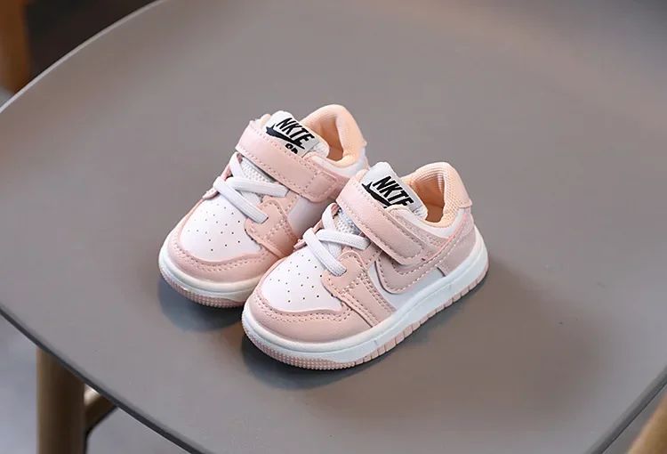 2025 New Toddler Baby Kids Fashion Design Walking Shoes Sneakers White Non-slip Casual Shoes Boys Breathable Outdoor Board Shoes