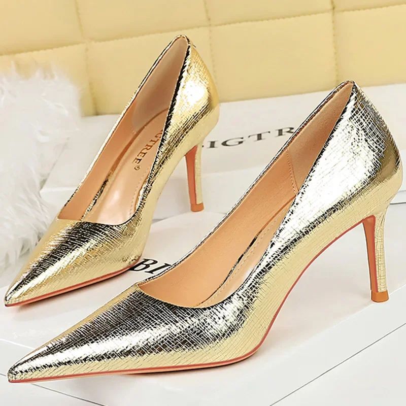 Spring Autumn New Women 7cm High Heels Fashion Retro Holiday Party Pumps Lady Gold Silver Daily Office Pointed Toe Low Heels