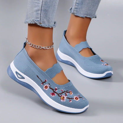 Women's Summer Casual Sneakers - Breathable Mesh Flats for All-Day Comfort