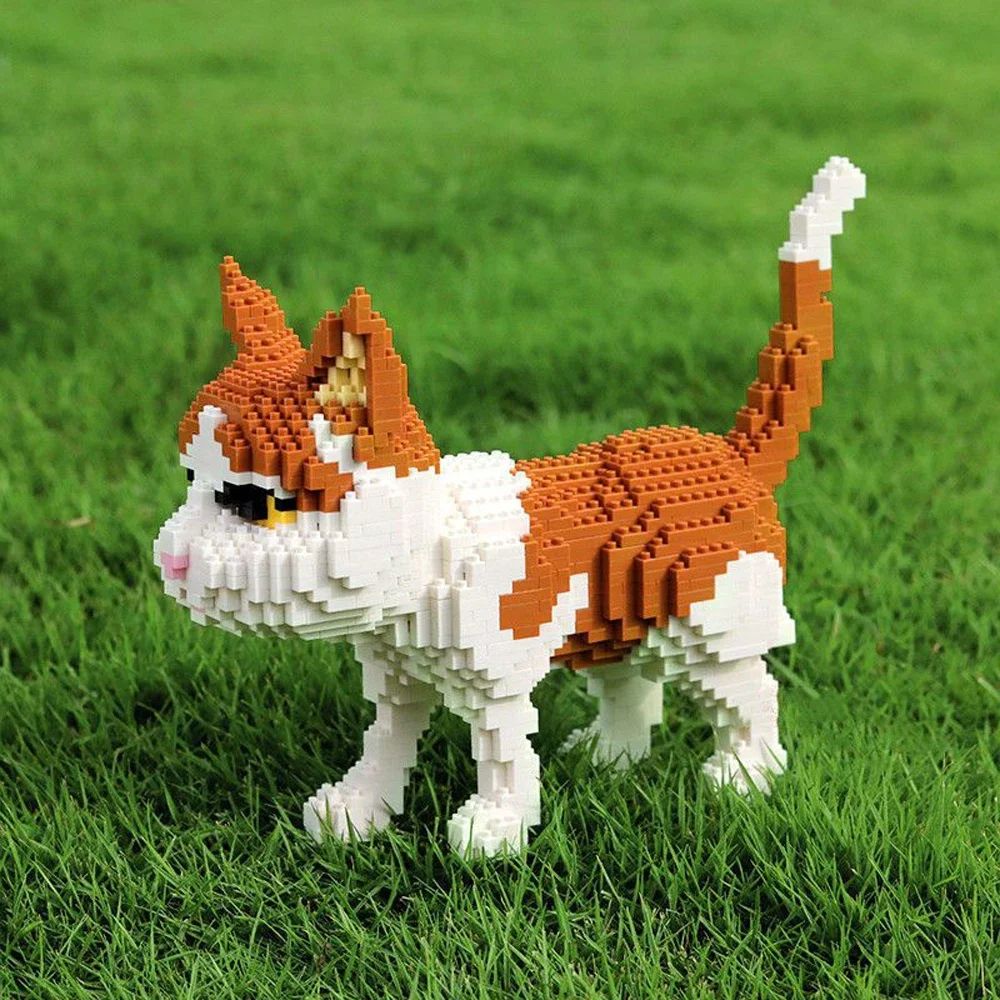 Knew Built Quatro estilos de micropartículas expressivas de blocos de montar de mini-gatos, modelos de laranja e vaca, os favoritos dos entusiastas de animais de estimação