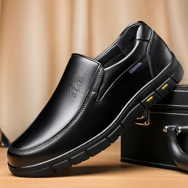 Winter Warm Men Casual Shoes Genuine Leather Breathable Man Loafers High Quality Mens Formal Dress Shoes Slip on Driving Shoes