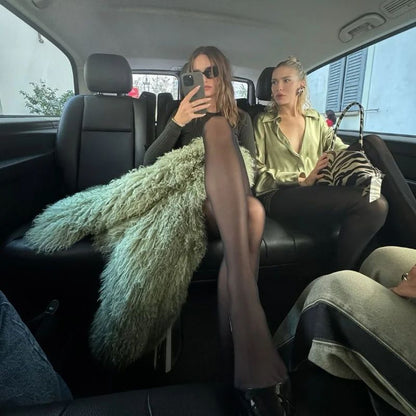 Solid Fashion Fake Fur Coat Women Chic Fluffy Warm Long Sleeve Loose Short Jacket Luxury 2025 Winter Lady Daily Street Outerwear