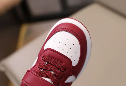 Children's Sports Shoes Low-Top Soft Bottom Color Blocking Board Shoes Boys and Girls Fashionable Hundred Non-slip Casual Shoes