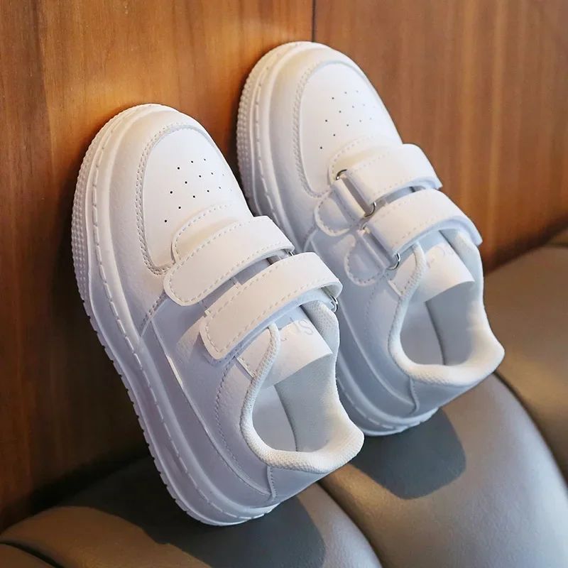 Children's White Shoes Spring and Autumn Kid's Sports Shoes Anti slip Lightweight Boys Board Shoes Soft Sole Baby Casual Shoes