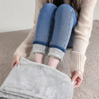 Winter Women Chic Fleece Thermal High Waist Jeans Lady Snow Warm Plush Denim Pants Girls Classic Fashion Straight Leg Trousers