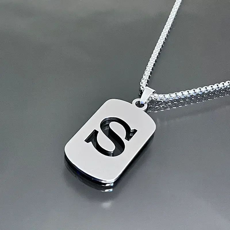 Colares de pingente de aço inoxidável com letra inicial A-Z da moda punk para homens e mulheres, atacado, joias, colar, joias góticas