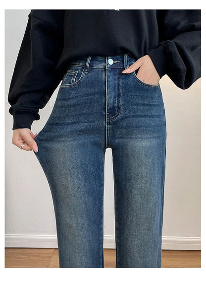 Winter Thickened Women's Mink Velvet Jeans Loose Straight Warm Soft Fleece Fashion Elastic High Waist Female Pants Black Blue