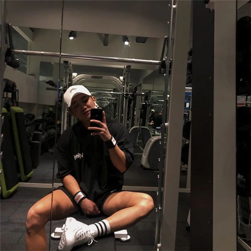 NEW Round Collar  sports T Shirt Oversize Cotton Summer Tee Training running shirt Man Streetwear Half Sleeve men T-shirt