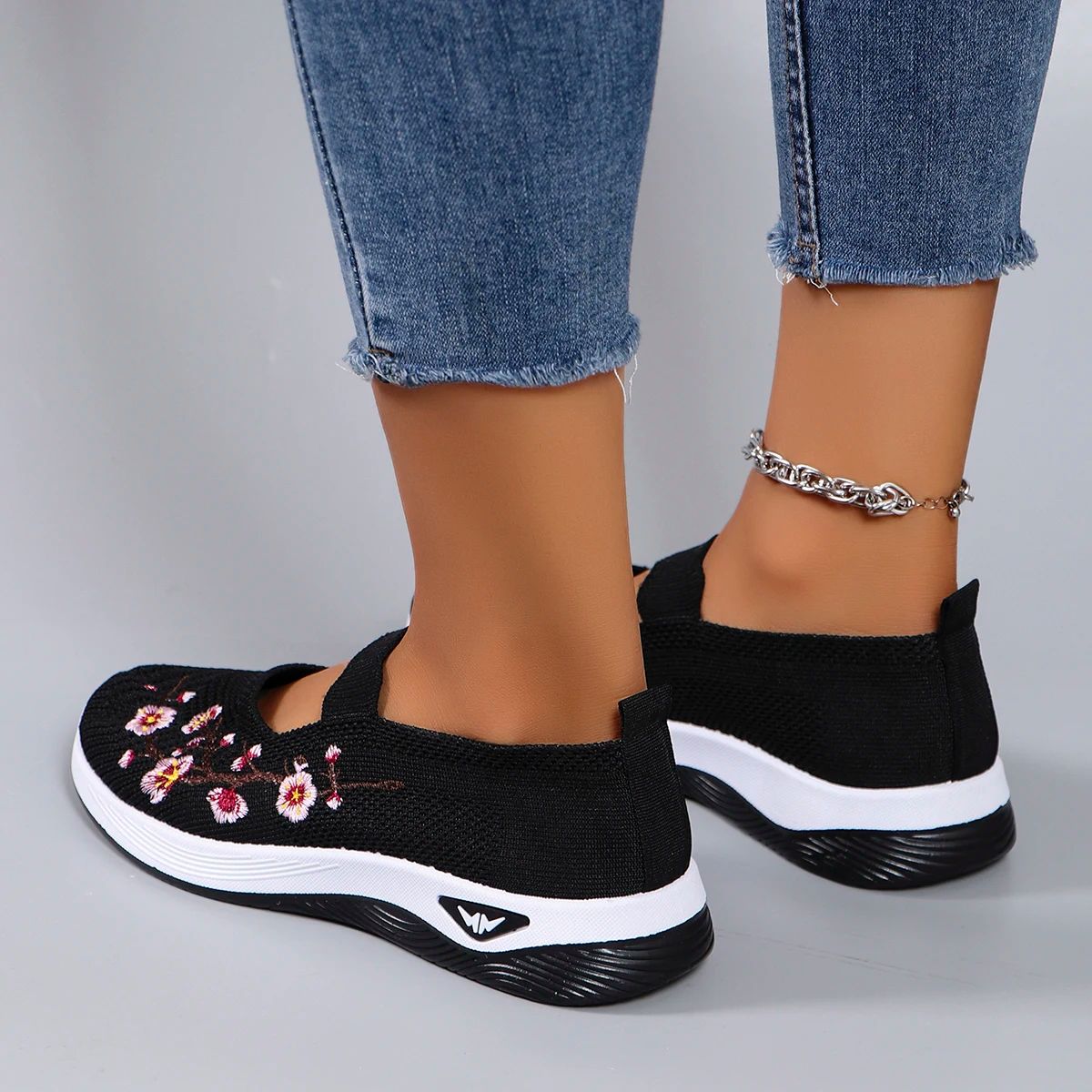 Women's Summer Casual Sneakers - Breathable Mesh Flats for All-Day Comfort