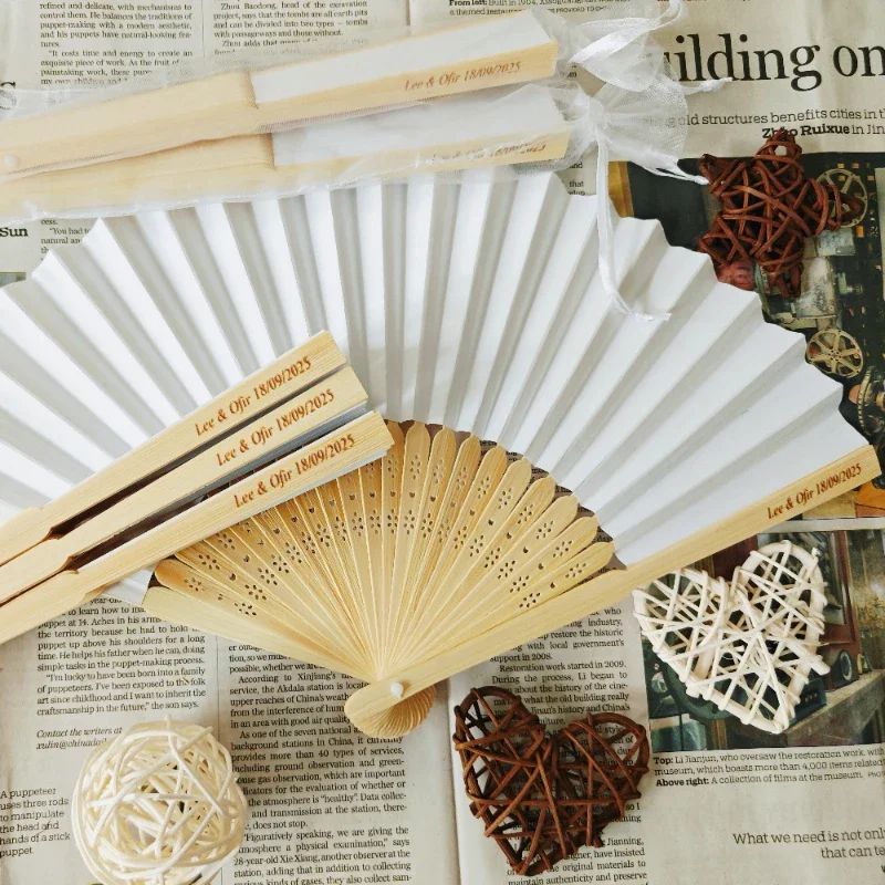 Personalized white paper Hand Fans with organza bag Custom Engraved Wedding Fans Party Favor Bridal Shower Accessory Guest Gifts