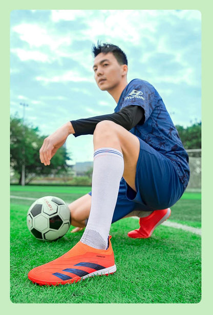 Mens High Quality Ultralight Football Shoes Society Cleats Indoor Soccer Shoes Professional Original Fast Futsal Football Boots