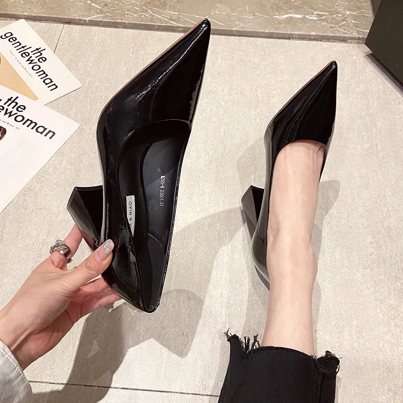 Women Shoes Patent Leather Slip-On Chunky Heels High Heels Women Temperament Pointed Toe Shallow Sexy Wedding Shoes Pumps