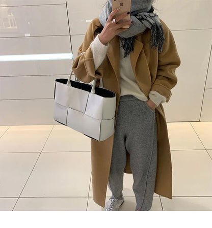 Casaco Feminino de Lã de Comprimento Médio Outono Inverno Estilo Camel Hepburn Casaco Folgado Marca Chinesa de Moda