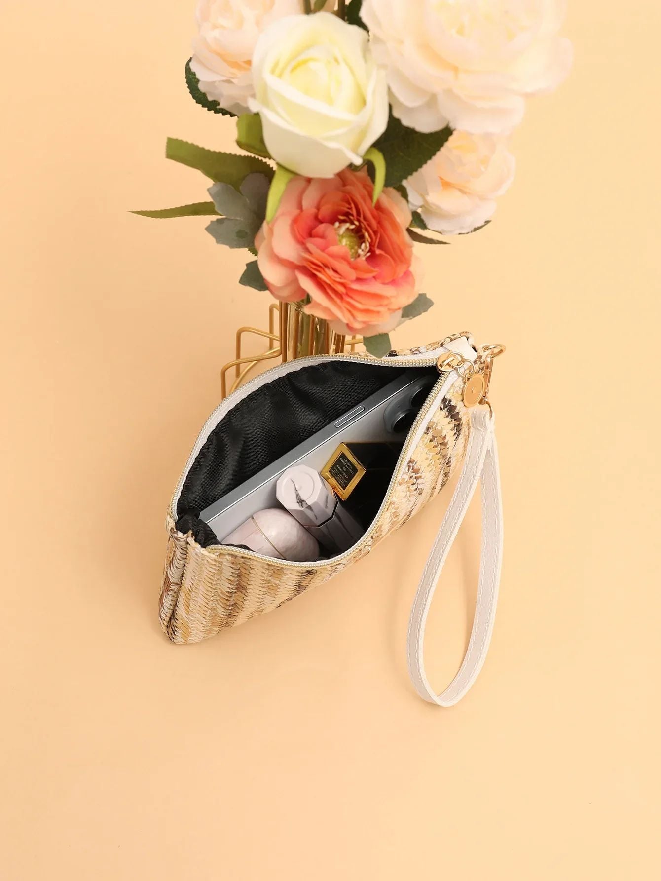 Rattan Knitting Women Straw Bags Fashion Colorful Summer Beach Clutch Bag Female Woven Wristlet Bag Wallet Money Coin Purse