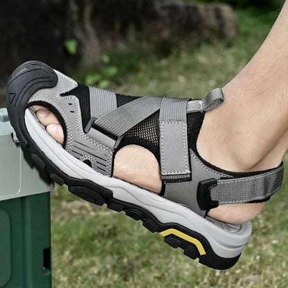 Non-Slip Sunnmer Fashion Flats Men's Breathable Sandals Lightweight Outdoor Sport Sandals Anti-collision Toe Male Beach Shoes