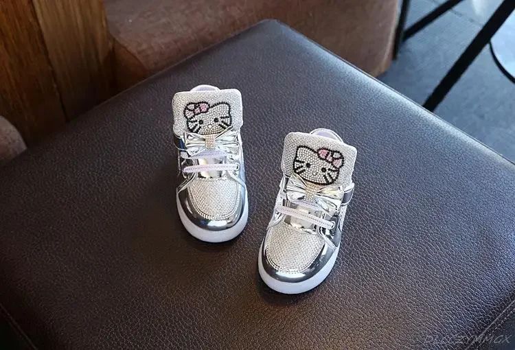 New Disney Children Luminous Shoes Boys Girls Hello Kitty Shoes Flashing Lights Fashion Sneakers Toddler Little Kid LED Sneakers