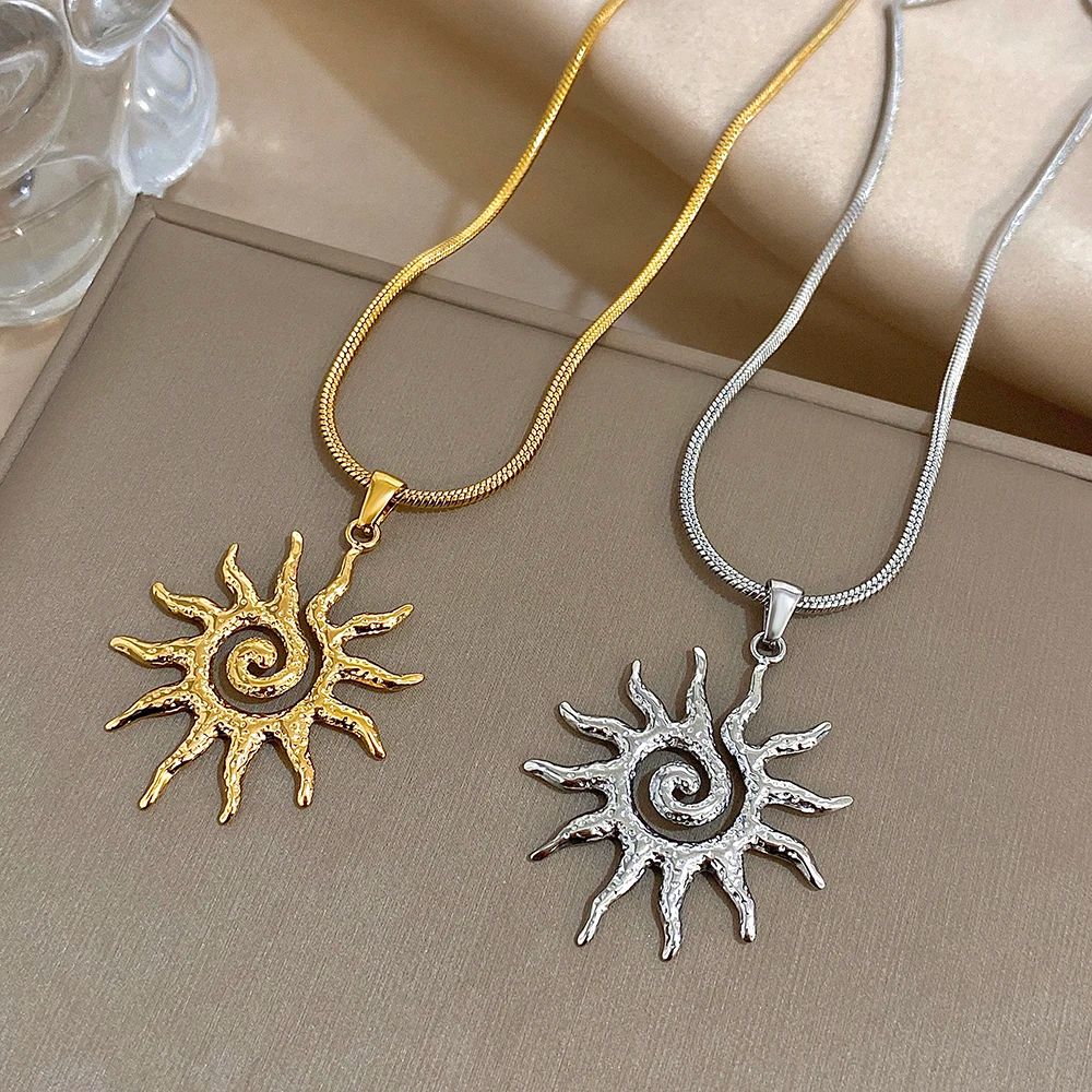 Colar Vintage Chique Com Pingente Em Formato De Sol Aço Inoxidável Joias Acessórios De Moda Dourados Presente Para Mulheres Homens Casais