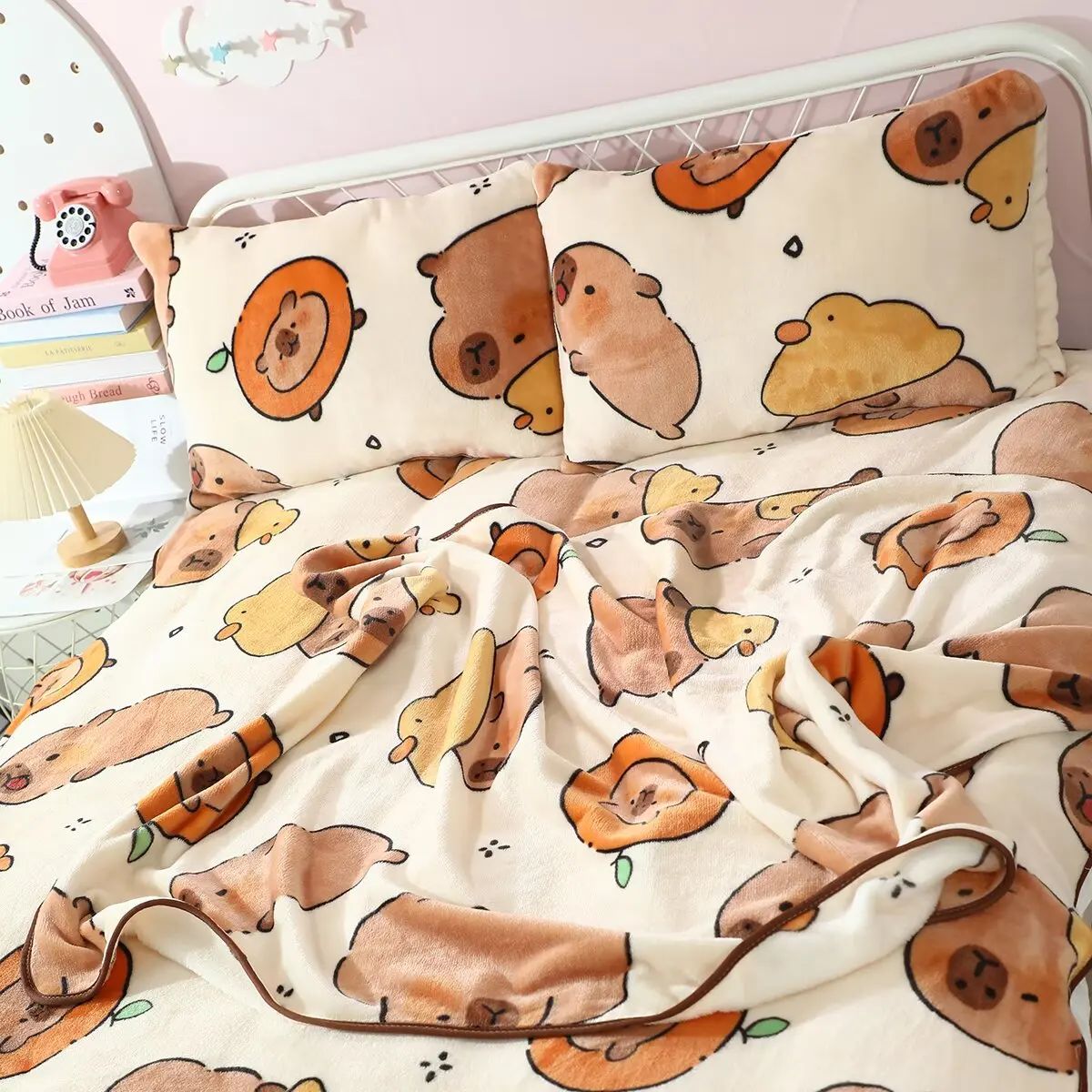 Cartoon Capybara Blanket Warm Flannel Nap Blanket Soft Comfortable Pillowcase Sofa Bed Sleeping Blanket Bedspread Girl Soft