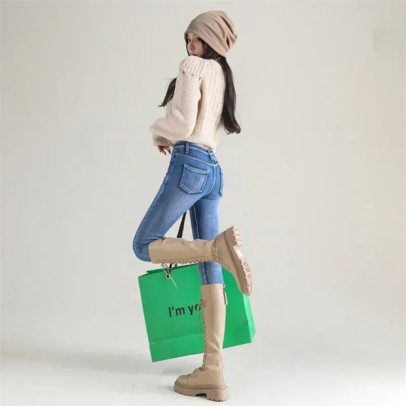 Winter Women Chic Fleece Thermal High Waist Jeans Lady Snow Warm Plush Denim Pants Girls Classic Fashion Straight Leg Trousers