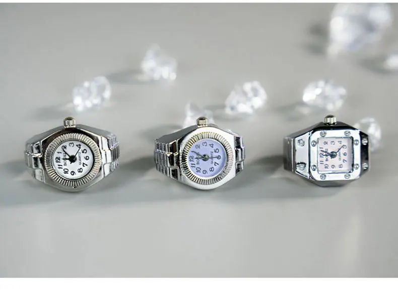 Vintage Punk Finger Watch Mini Elastic Strap Alloy Watches Couple Rings Jewelry Clock Retro Roman Quartz Watch Ring Women Men