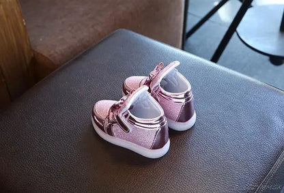 New Disney Children Luminous Shoes Boys Girls Hello Kitty Shoes Flashing Lights Fashion Sneakers Toddler Little Kid LED Sneakers