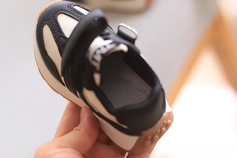 Children's Sneakers for Boy Lightweight Versatile Tennis Shoes for Girls Fashion Causal Kids School Running Basketball Shoes Hot