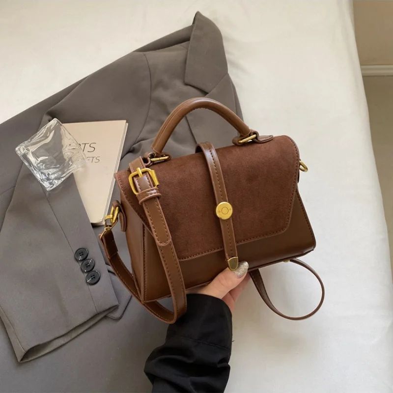 Crossbody Bags Elegant Handbag with Adjustable Strap Golden-Tone Hardware and Flap Closure Trendy Crossbody Bag for Women