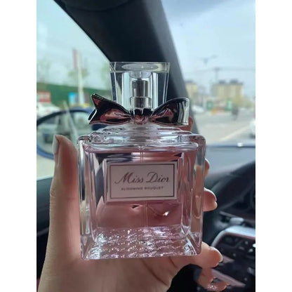 Body Spray 100ML Rosa Fragrância Duradoura Leve Perfume Feminino Marca Fresca Encontro Romântico Charme Confiante