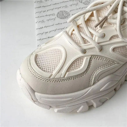 Novos Sapatos Esportivos de Plataforma para Mulheres 2024 Mulheres primavera outono Tênis Casuais Robustos Pretos Sapatos de Plataforma em Malha e Couro para Mulheres