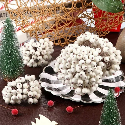 Wholesale Artificial Frosted Berry Mini Double Head Christmas Holly Red Gold Silver Berries Flowers Wreath Xmas Party Decoration