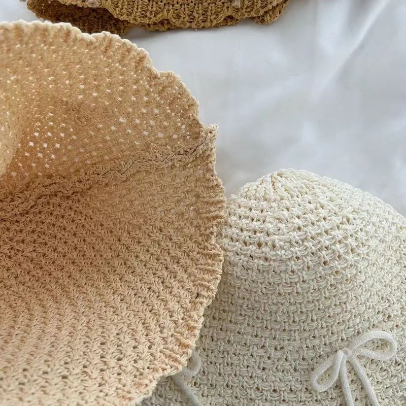 Chapéu de Sol Coreano com Laço de Primavera e Verão, Chapéu Bucket Doce da Moda, Chapéu de Sol Feminino de Palha de Cor Sólida de Malha Respirável para Exteriores