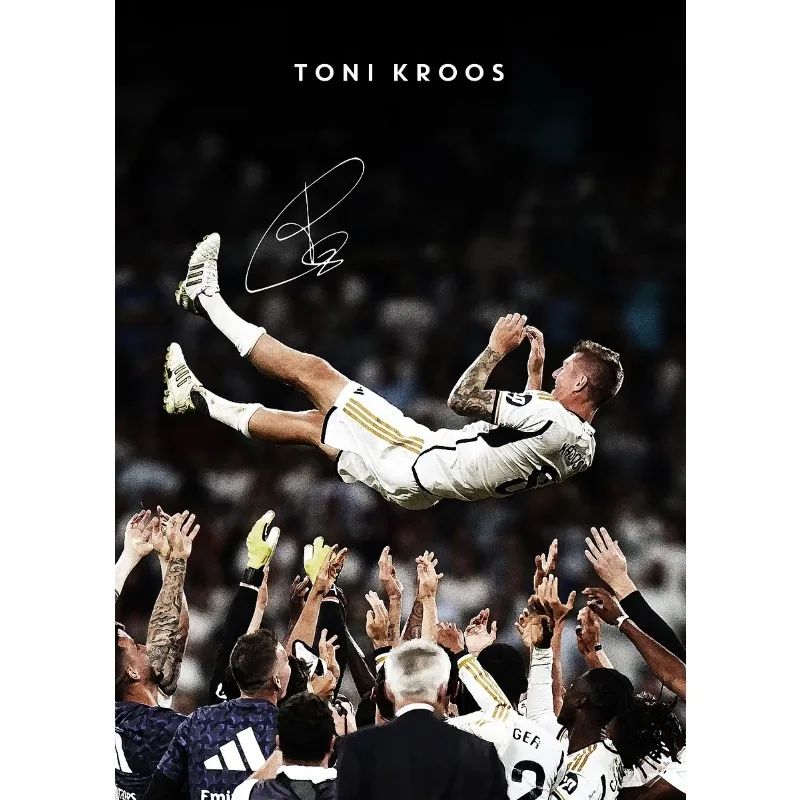 Modern Soccer Sport Player Portrait Poster Print Football Play Picture Canvas Painting Wall Art for Living Room Home Decor Mural