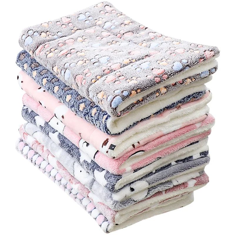Tapete para animais de estimação de flanela macia cama de cachorro inverno engrossar cobertor quente para cães e gatos filhote de cachorro dormir capa toalha almofada para cães pequenos médios grandes