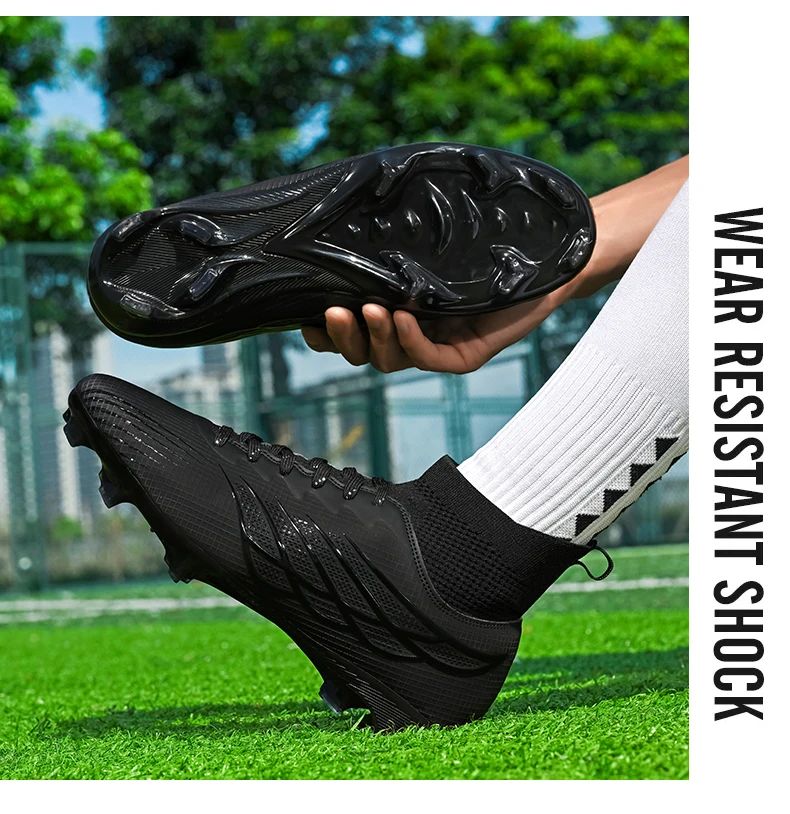 New Men Soccer Shoes Professional Ultralight Football Shoes Society Cleats Outdoor Football Field Boots Fast Sneaker Match