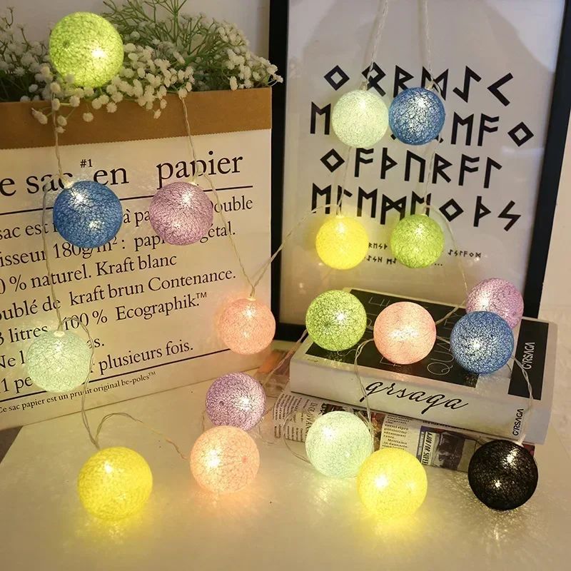 10/20LED Cotton Balls String Lights Battery Powered Fairy Garland Lighting Strings Holiday Wedding Party Decoration Birthday