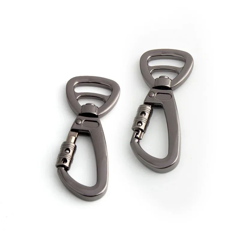 Dog Leash Clip Pets Carabiner Auto Locking Carabiner With Swivel Rotating Ring For Outdoor Keychain Pet Leash Hook Accessories